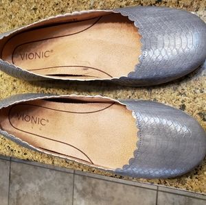 Vionic flats